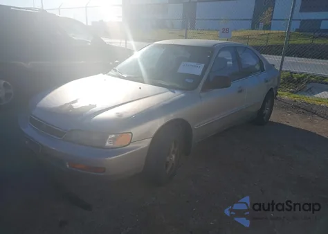 1996 Honda Accord Value from USA, damaged, VIN 1HGCD569XTA235834